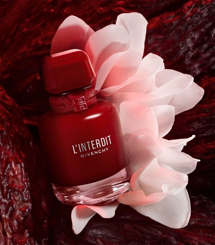 Givenchy L'Interdit Rouge Ultime картинка.jpg